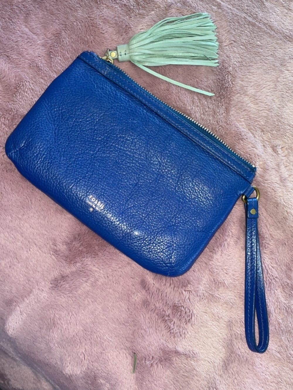 Fossil Issue No. 1954 Pebbled Leather Wristlet Royal Blue Gold Tassel Zip Pouch